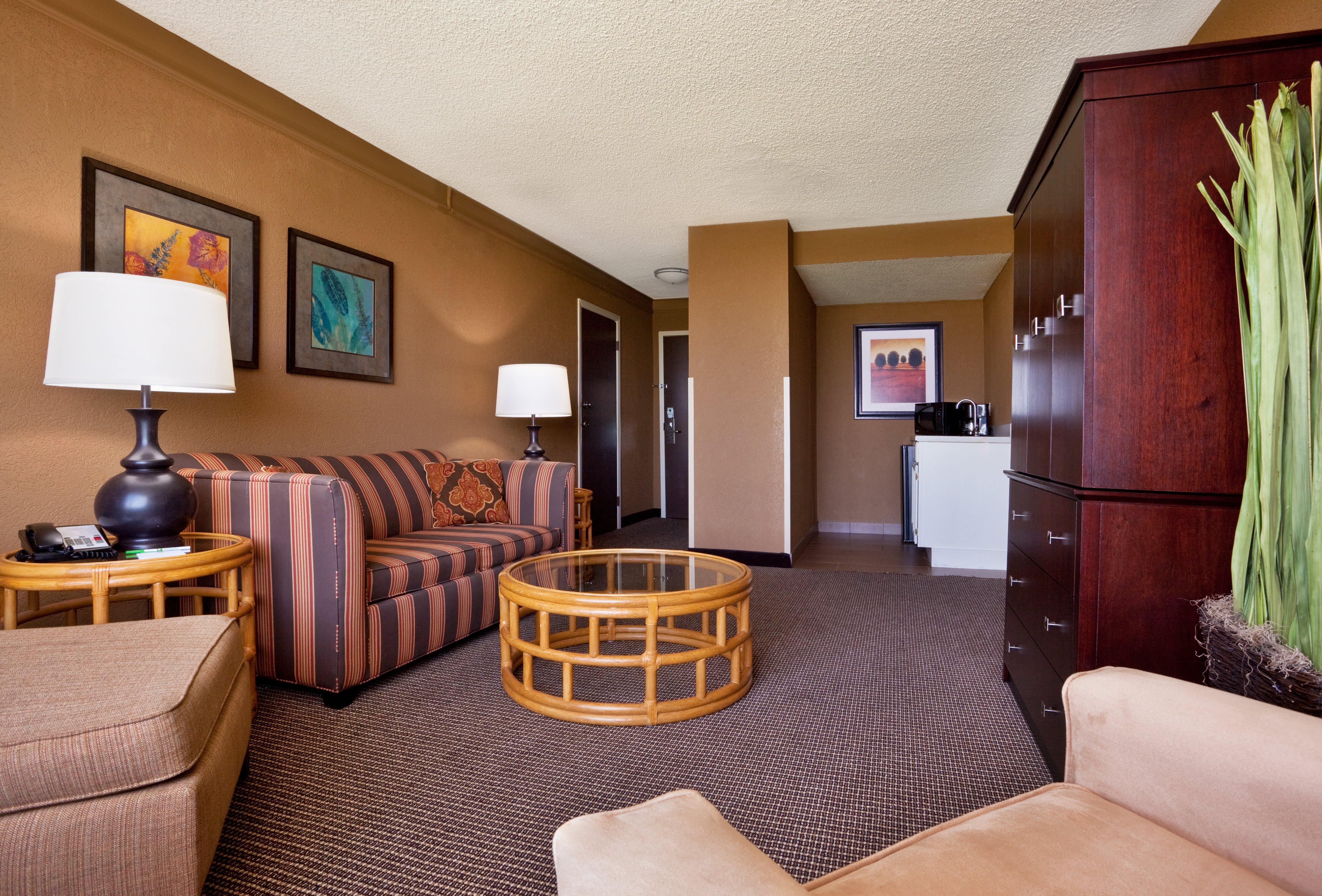 Best Western Plus Strongsville Cleveland Екстериор снимка
